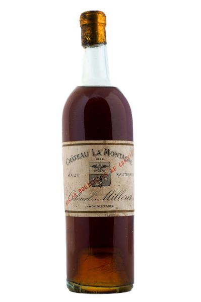 Picture of 1922 Château La Montagne, Grand Cru Sauternes, top shoulder