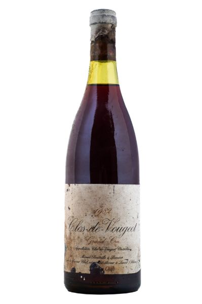 Picture of 1982 Savour Club Clos Vougeot Grand Cru, slightly damaged label