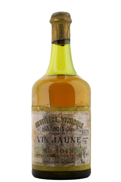 Picture of 1979 Fruitière Vinicole Vin Jaune, slightly damaged labels