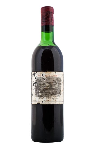 Picture of 1967 Château Lafite Rothschild, 1er Grand Cru Classé Pauillac, top shoulder, slightly damaged label